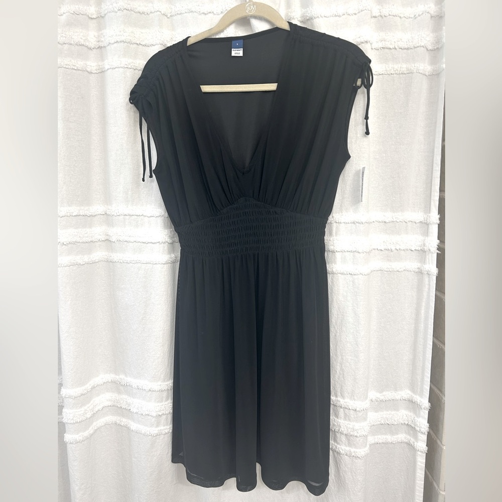 NWT Old Navy Size Small Black Dress
